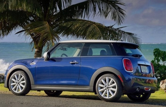 17” Mini F55 499 velgen + NIEUWE 205/45R17 Pirelli banden, Banden en Velgen, Nieuw, 17 inch, Zomerbanden