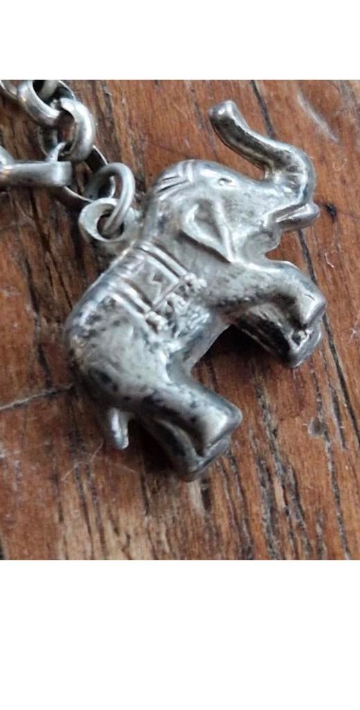 Zilveren bedel hanger olifant voor bedelarmband ketting, Overige merken, Ophalen of Verzenden, Zo goed als nieuw, 4 bedels of meer