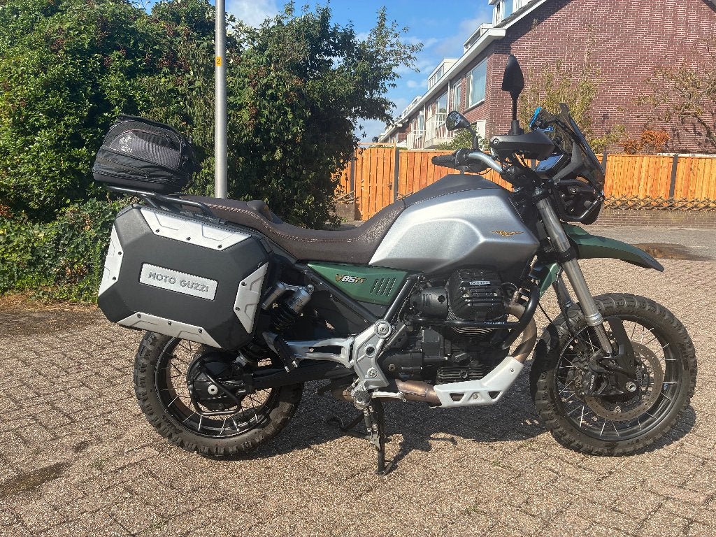 Moto Guzzi V85 TT Centenario met veel extra's, Motoren, Motoren | Moto Guzzi, 853 cc, 2 cilinders, Motorrijbewijs A, Gebruikt