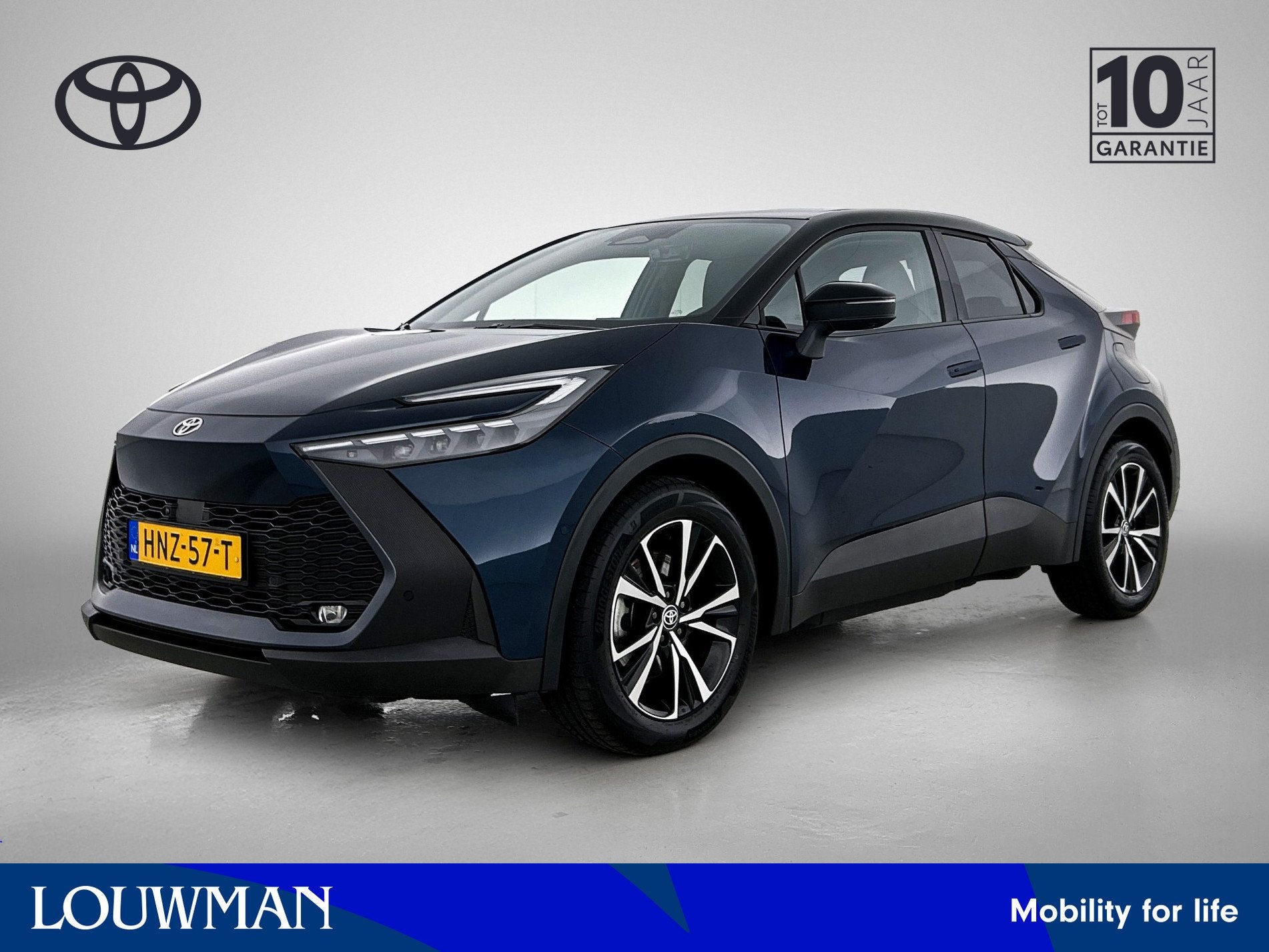 Toyota C-HR 2.0 Plug-in Hybrid 220 First Edition | Parkeerse