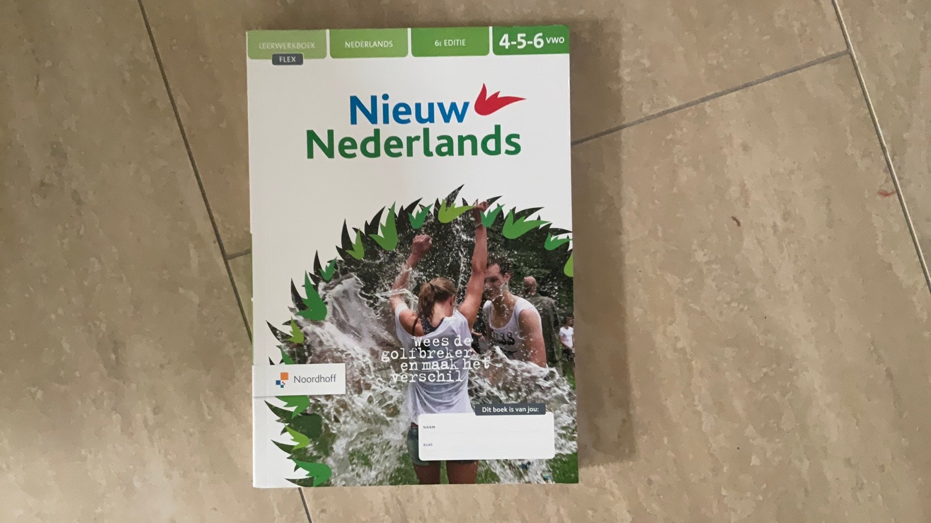 Nieuw Nederlands 4-5-6 VWO en Overal Natuurkunde 5 VWO, Ophalen, Gelezen, VWO, Nederlands