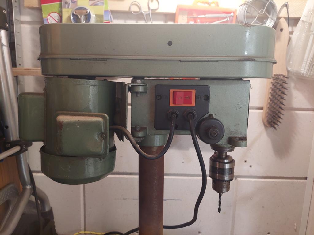 Te koop hoge kolomboormachine  ferm, Ophalen of Verzenden, Gebruikt, Kolomboormachine