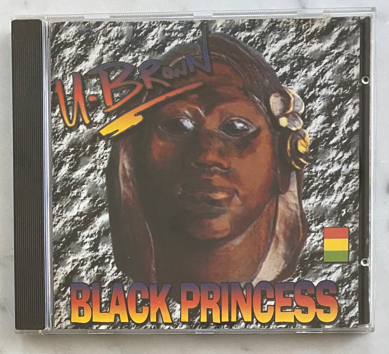 CD U BROWN - Black Princess / 2000 REGGAE UK, Gebruikt, Verzenden, Inclusief doosje, Reggae