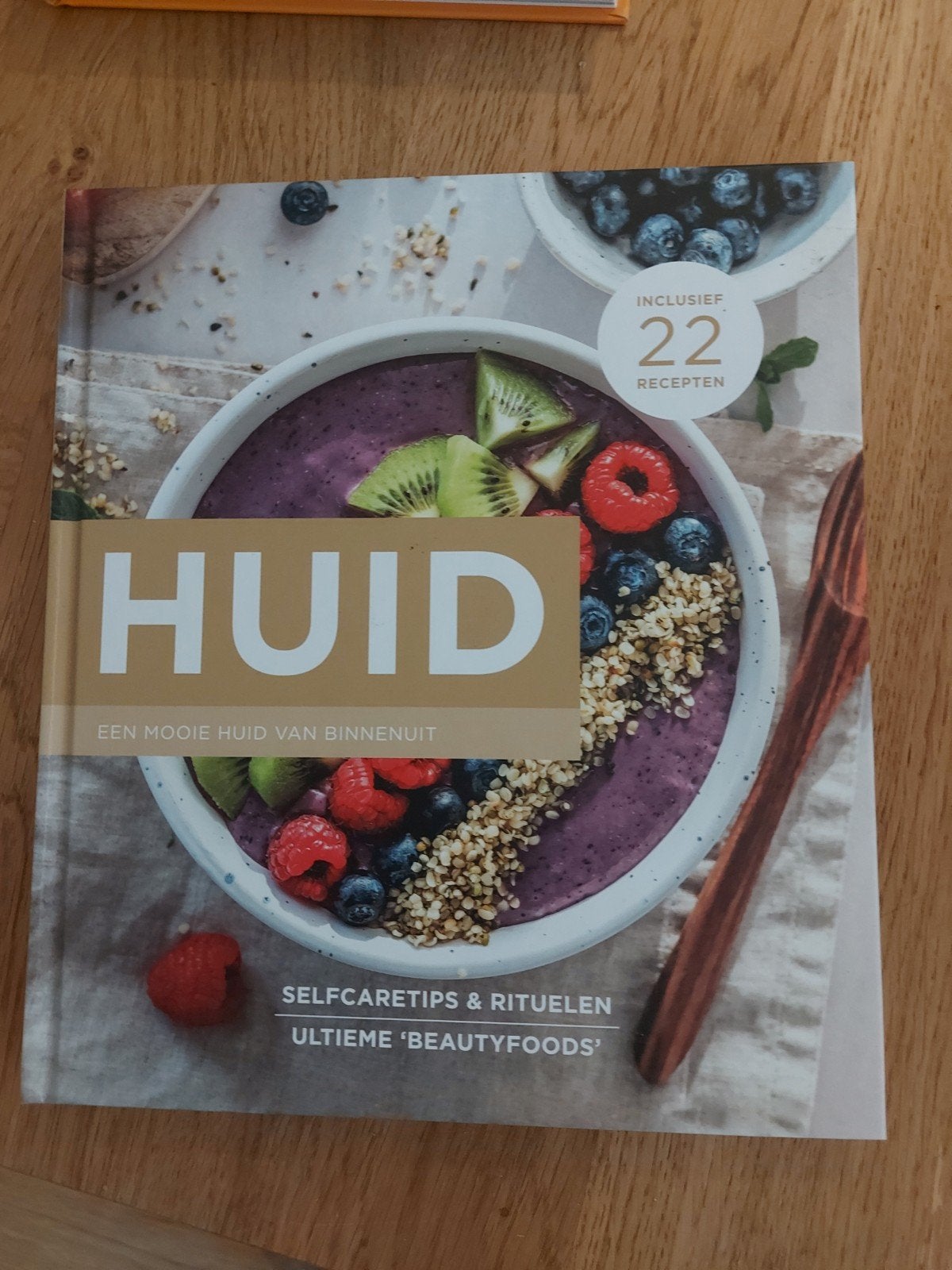 Patricia Lautenschutz - HUID, Boeken, Ophalen, Patricia Lautenschutz; Jesse van der Velde; Emma Wagenaar, Zo goed als nieuw, Mode algemeen