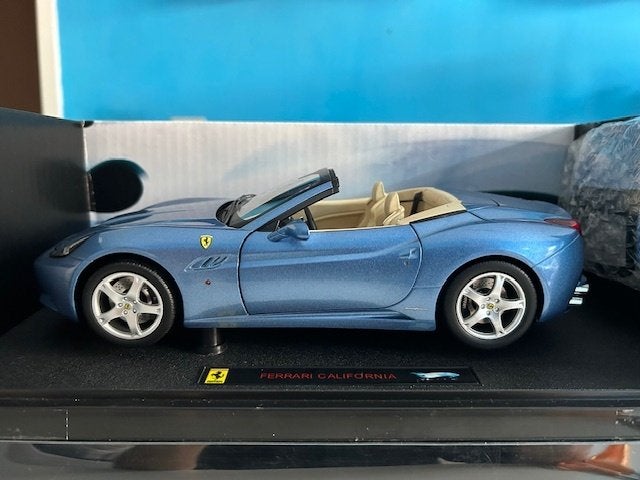 FERRARI CALIFORNIA 1:18 HOT WHEELS ELITE, Hobby en Vrije tijd, Ophalen of Verzenden, Zo goed als nieuw, Auto, Hot Wheels