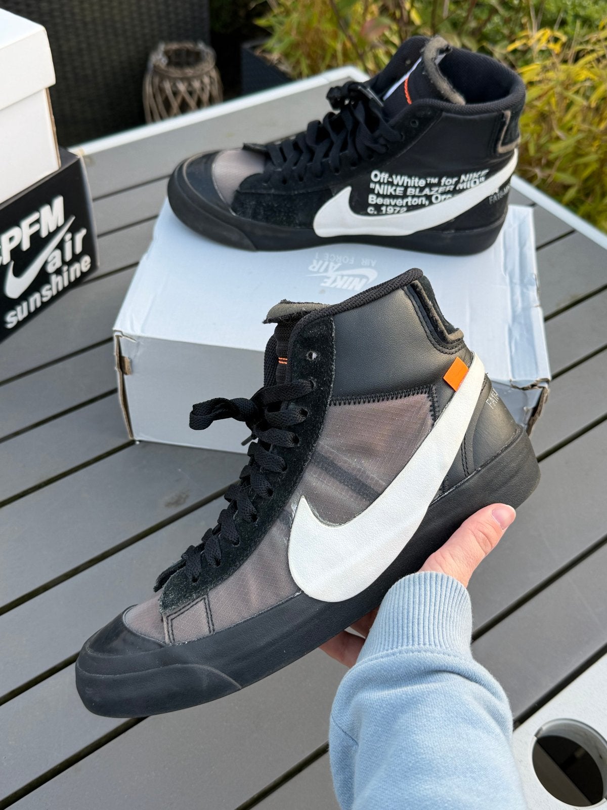 Nike Blazer Mid x Off-White, Ophalen of Verzenden, Gedragen, Zwart, Sneakers of Gympen
