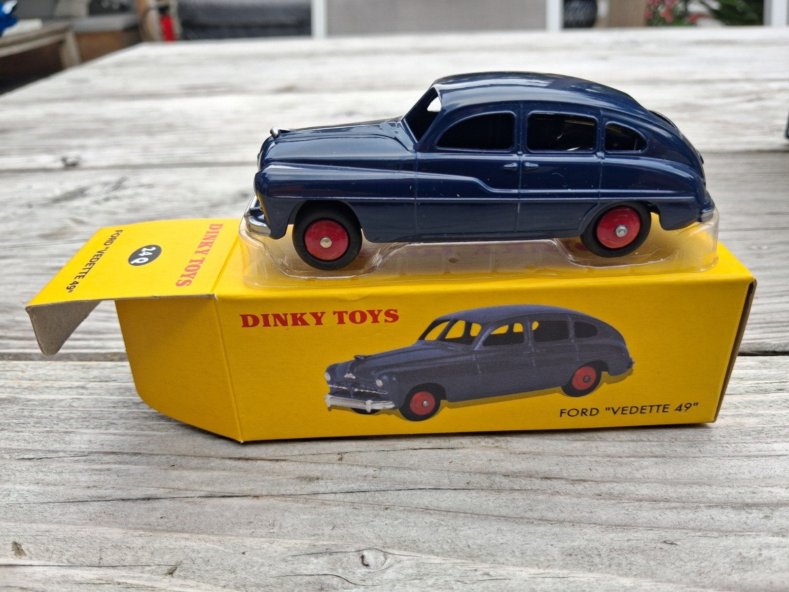 dinky Toys Ford Vedette 49, Ophalen of Verzenden, Nieuw, Auto, Dinky Toys