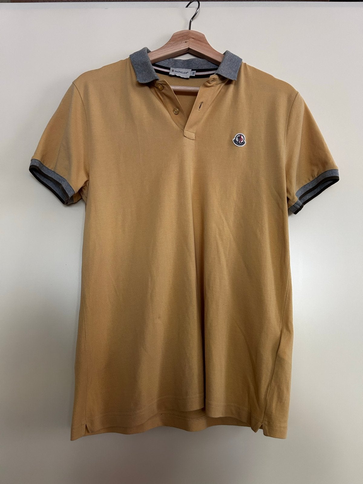 Moncler Polo Shirt - Maat M, Ophalen of Verzenden, Gedragen, Maat 48/50 (M), Geel