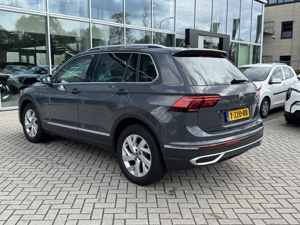 Volkswagen Tiguan 1.4 TSI eHybrid Business+ PHEV, Auto's, Volkswagen, Stof, Hybride Elektrisch/Benzine, 10 kWh, SUV of Terreinwagen