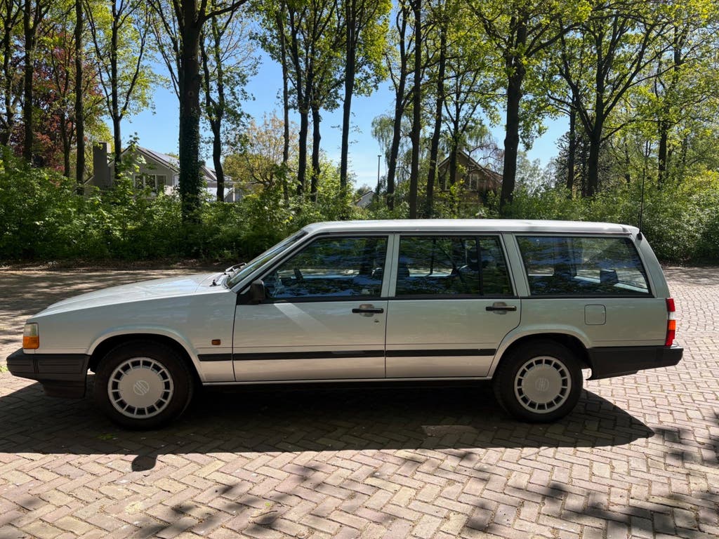 Volvo 745 In prima staat, airco,4 nieuwe banden, onderhoudsh, foto 5