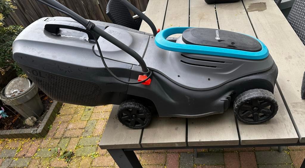 Gardena grasmaaier, Tuin en Terras, Grasmaaiers, Ophalen, Cirkelmaaier, Elektrische grasmaaier, Zo goed als nieuw