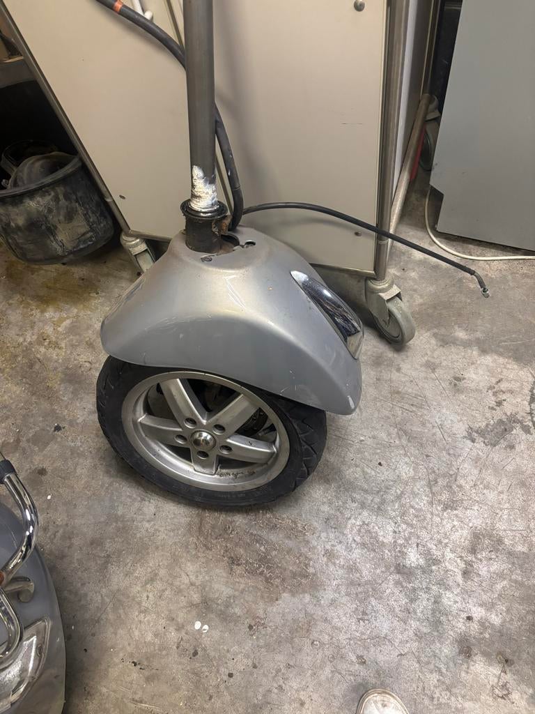 Vespa LX 50 4T 2V voorvork, Ophalen, Gebruikt, Blok, Vespa