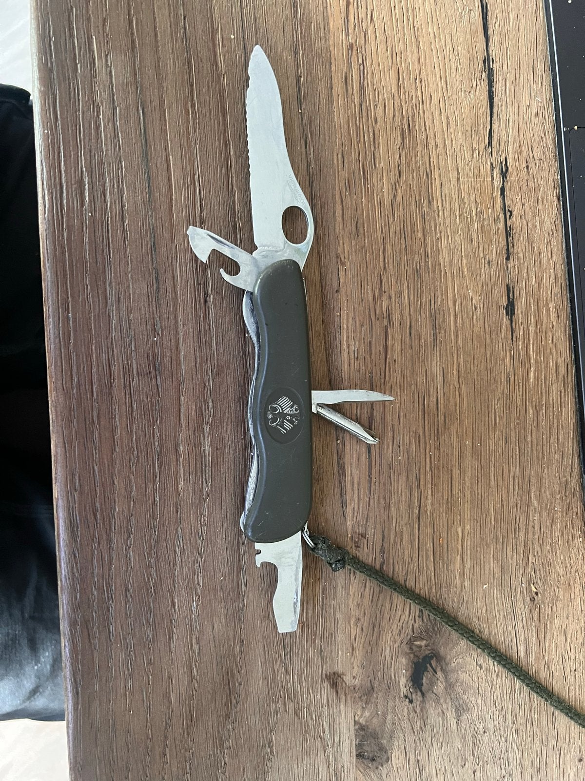 Victorinox Bundeswehr zakmes / German Army Knife, Ophalen of Verzenden, Landmacht, Duitsland, Mes of Dolk