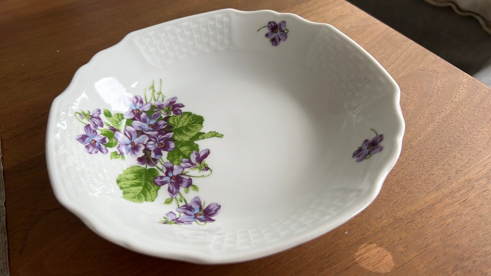 Antiek schaaltje viooltjes Bareuther Waldsassen, Ophalen