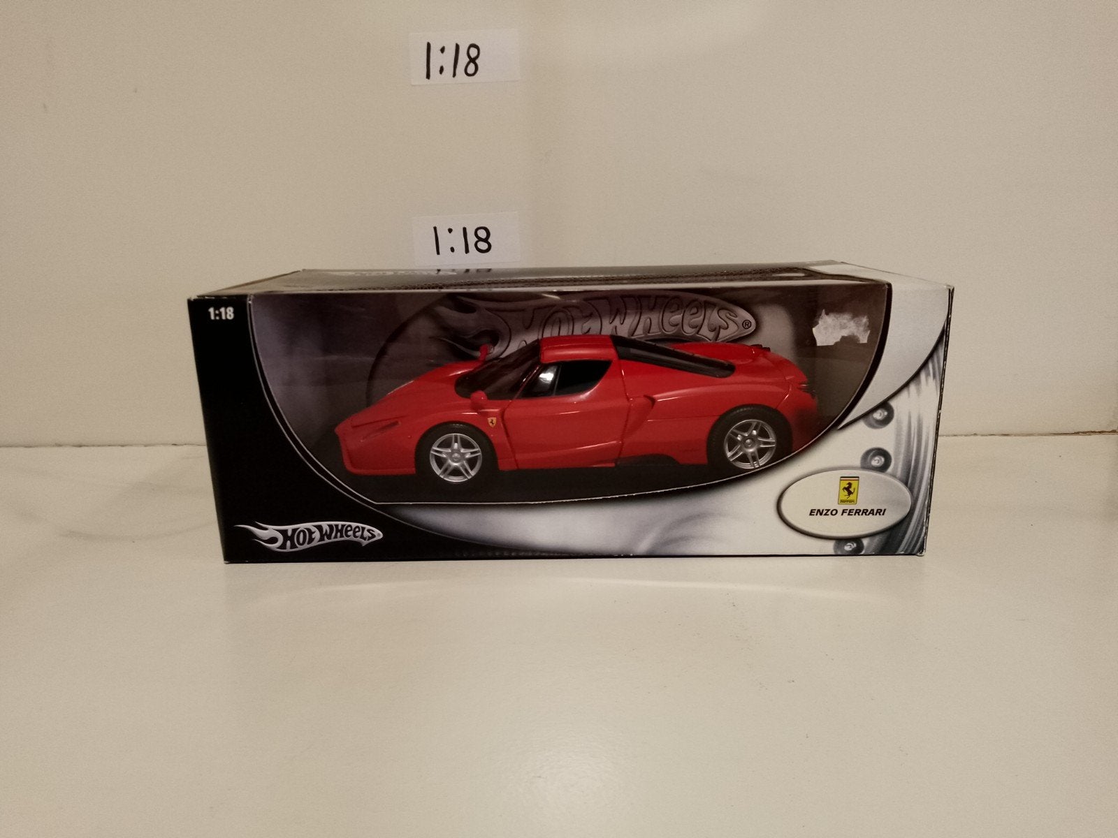 Hot Wheels - Ferrari Enzo - 1:18, Ophalen of Verzenden, Zo goed als nieuw, Auto, Hot Wheels