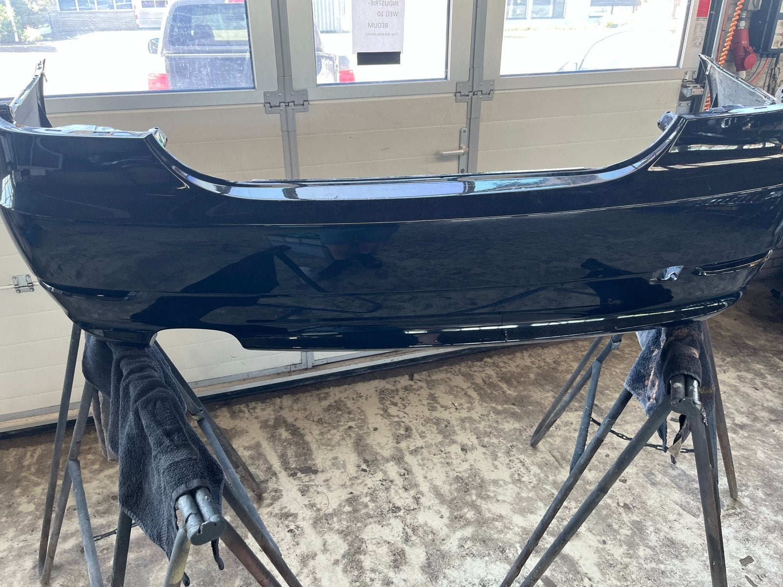 BMW 5 Serie E60 Achterbumper OEM 51127176 - Beschadigd, Ophalen, Gebruikt, Achter, Bumper