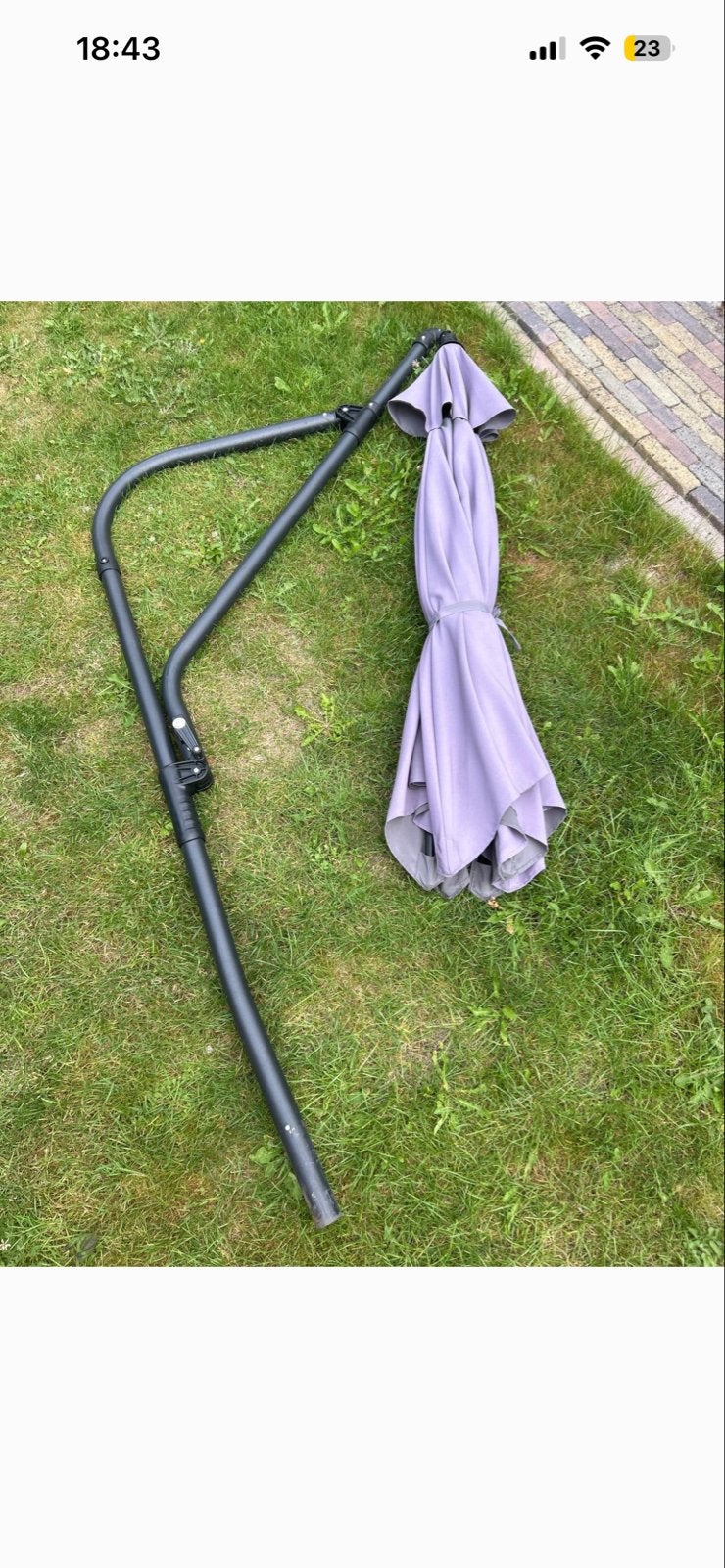 Paars/grijze zweefparasol met voet, Ophalen, 2 tot 3 meter, Zweefparasol, Verstelbaar