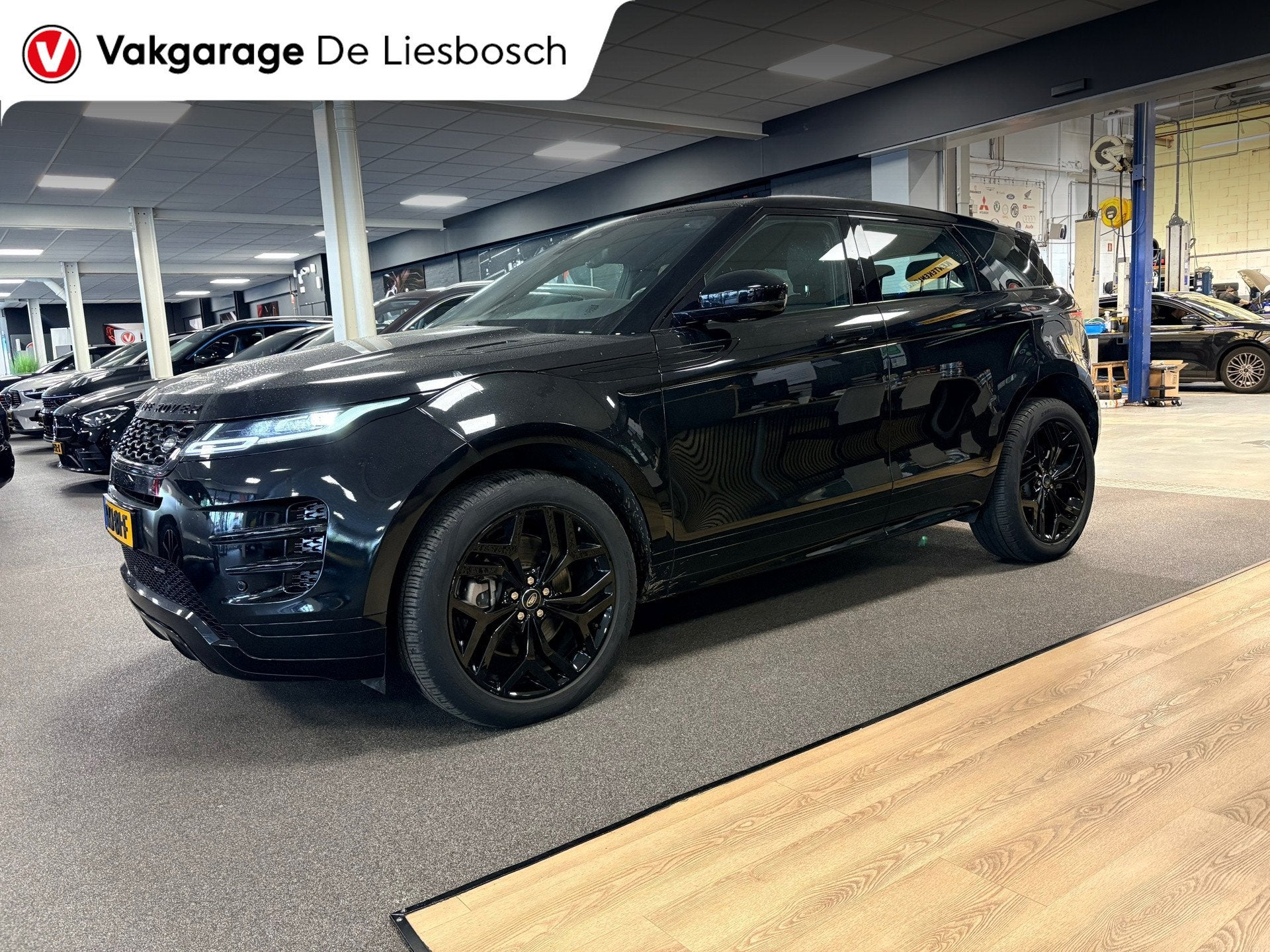 Land Rover RANGE ROVER EVOQUE 1.5 P300e AWD R-Dynamic SE Led, Auto's, Zwart, Vierwielaandrijving, Hybride Elektrisch/Benzine, SUV of Terreinwagen