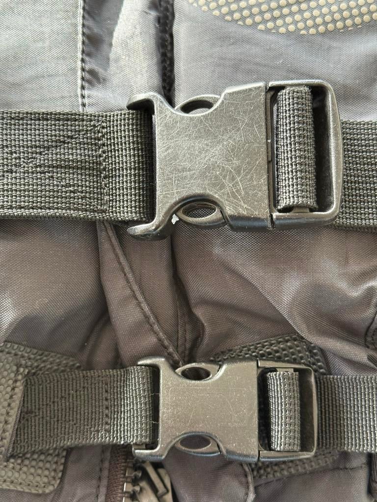 Jeugd Gill 50N zwemvest, Watersport en Boten, Watersportkleding, Gebruikt, Ophalen of Verzenden