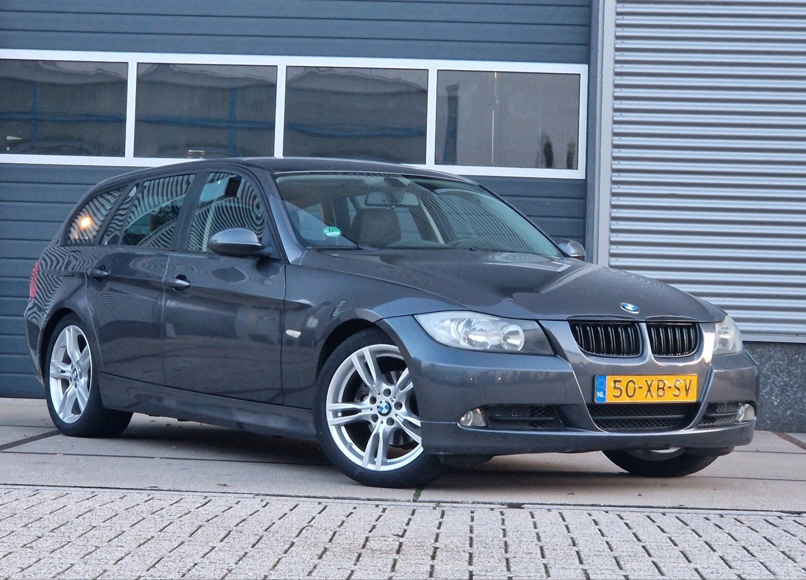 BMW 3-Serie 2.0 I 320i Touring Nwe APK 175PK Leer Cruise PDC, 13 km/l, Achterwielaandrijving, 1995 cc, Zwart