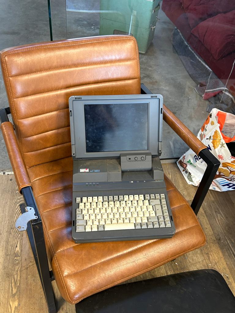 Vintage Draagbare Computer (ALT-386SX), Computers en Software, Vintage Computers, Ophalen