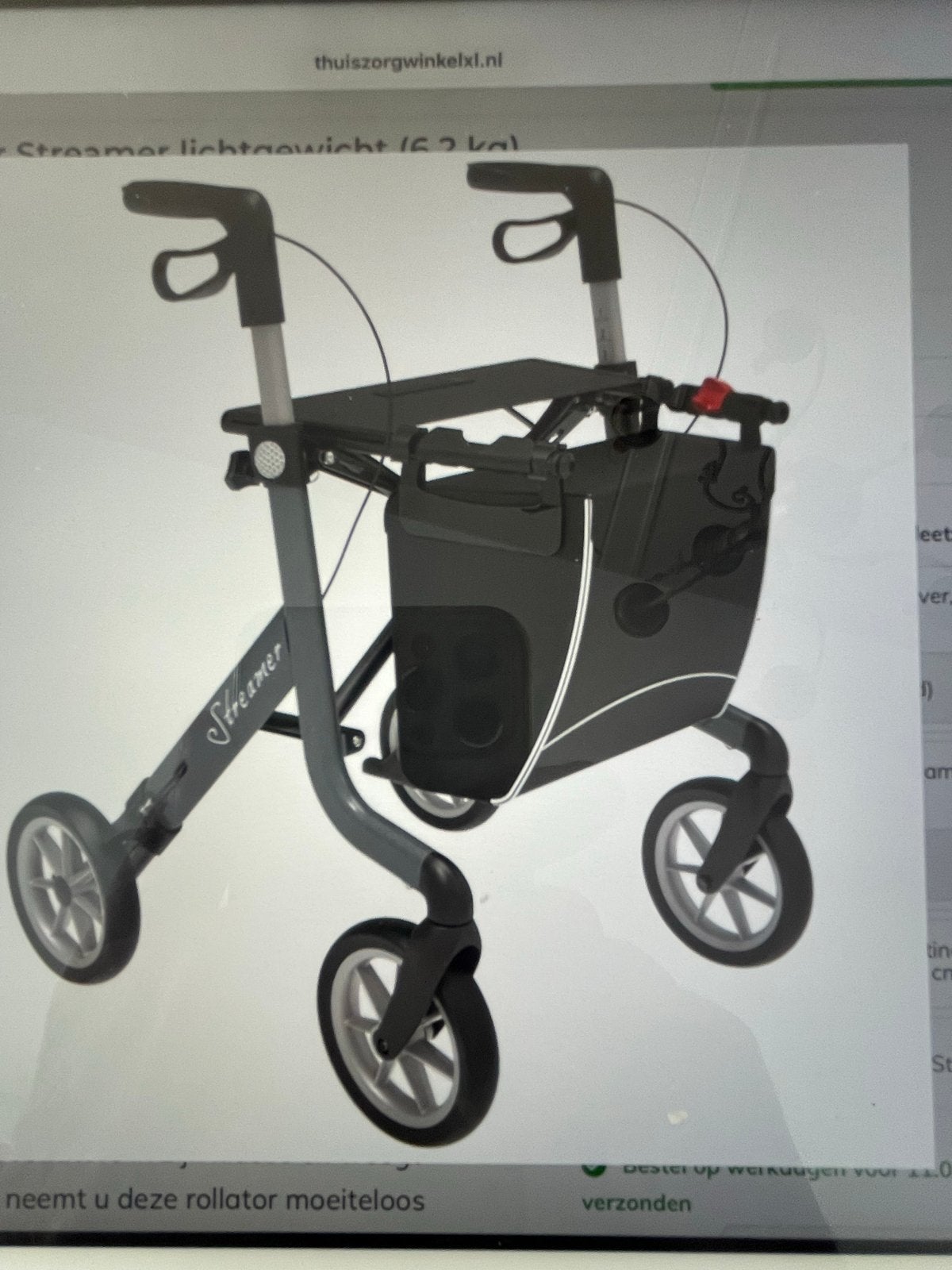 ROLLATOR in nieuwstaat, Diversen, Rollators, Ophalen of Verzenden, Zo goed als nieuw