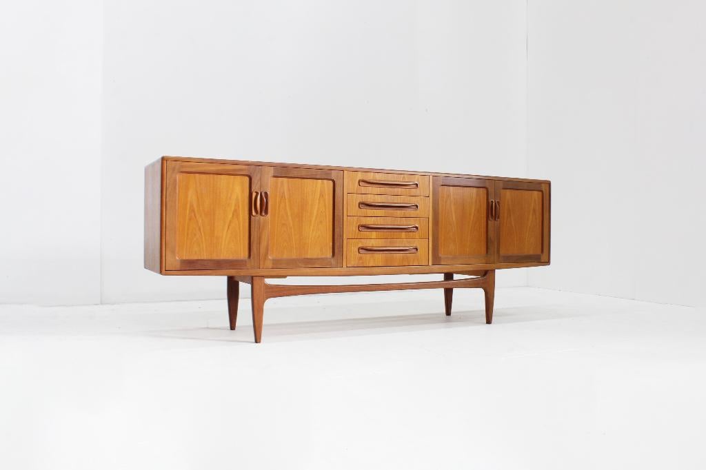 Vintage teak sideboard by G-Plan 1960s, Met deur(en), Teakhout, Ophalen of Verzenden, Zo goed als nieuw