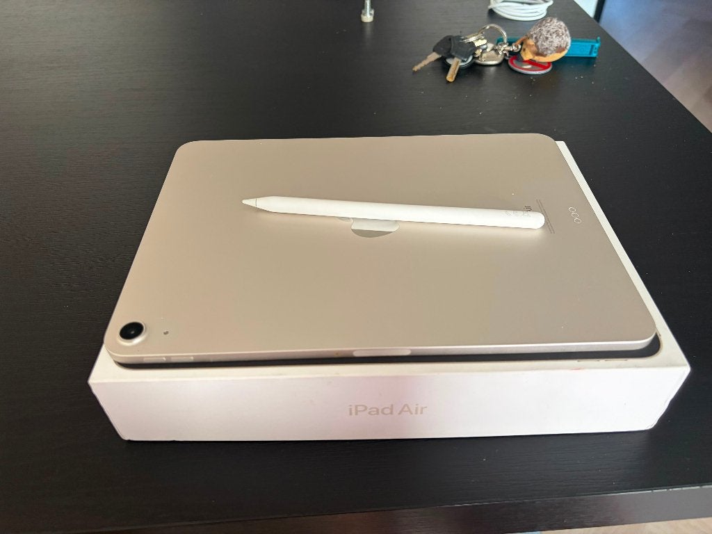 Apple iPad Air 2022 - 64GB - Starlight + Apple Pencil, Computers en Software, Apple iPads, Ophalen, Apple iPad Air, 11 inch, Zo goed als nieuw