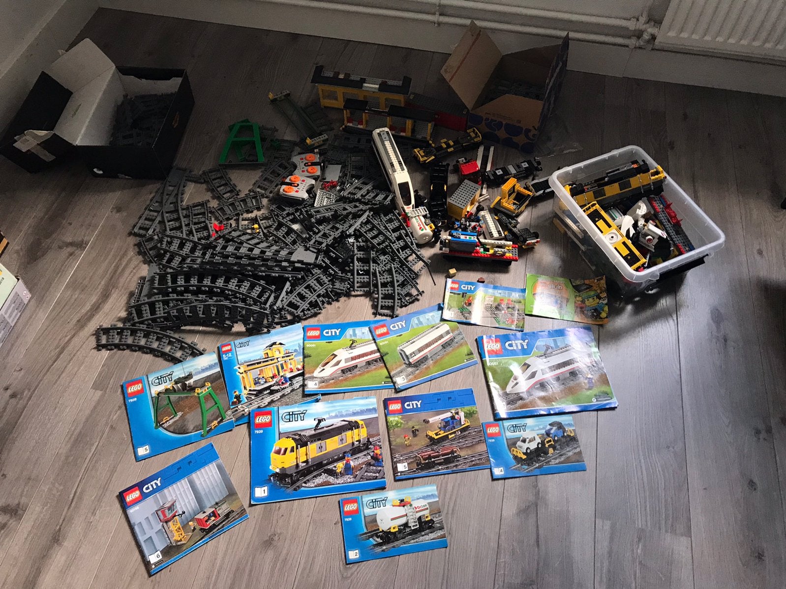 Lego partij treinen, rails, station, Gebruikt, Lego, Ophalen of Verzenden, Meerdere sets