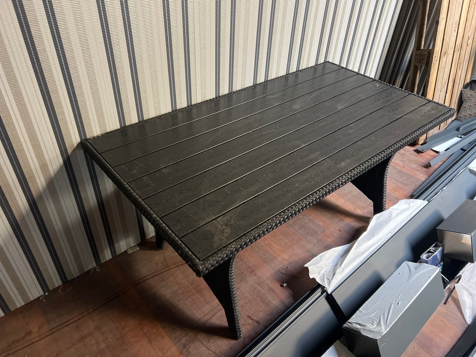 Robuuste Wicker Tuintafel - Rechthoekig Zwart, Gebruikt, Info@alusolutions.nl, Wicker, Rechthoekig