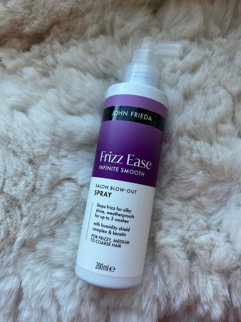 John Frieda Frizz Ease Infinite Smooth Salon Blow-Out, Ophalen of Verzenden, Nieuw, Haarverzorger of -hersteller