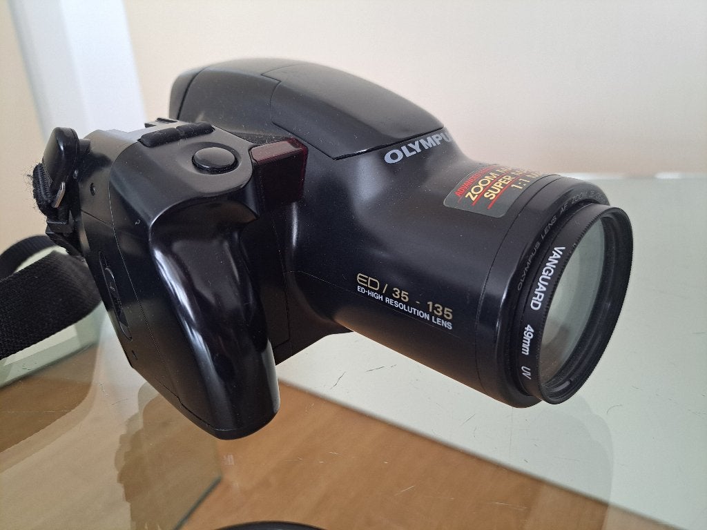 Olympus IS-2000 spiegelreflexcamera met 35-135mm lens, Ophalen of Verzenden, Gebruikt, Spiegelreflex, Olympus