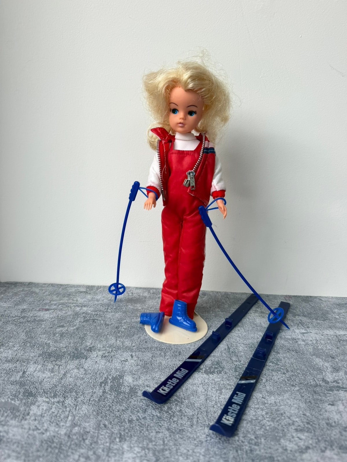 VINTAGE Sindy, Ophalen of Verzenden, Zo goed als nieuw, Kleertjes