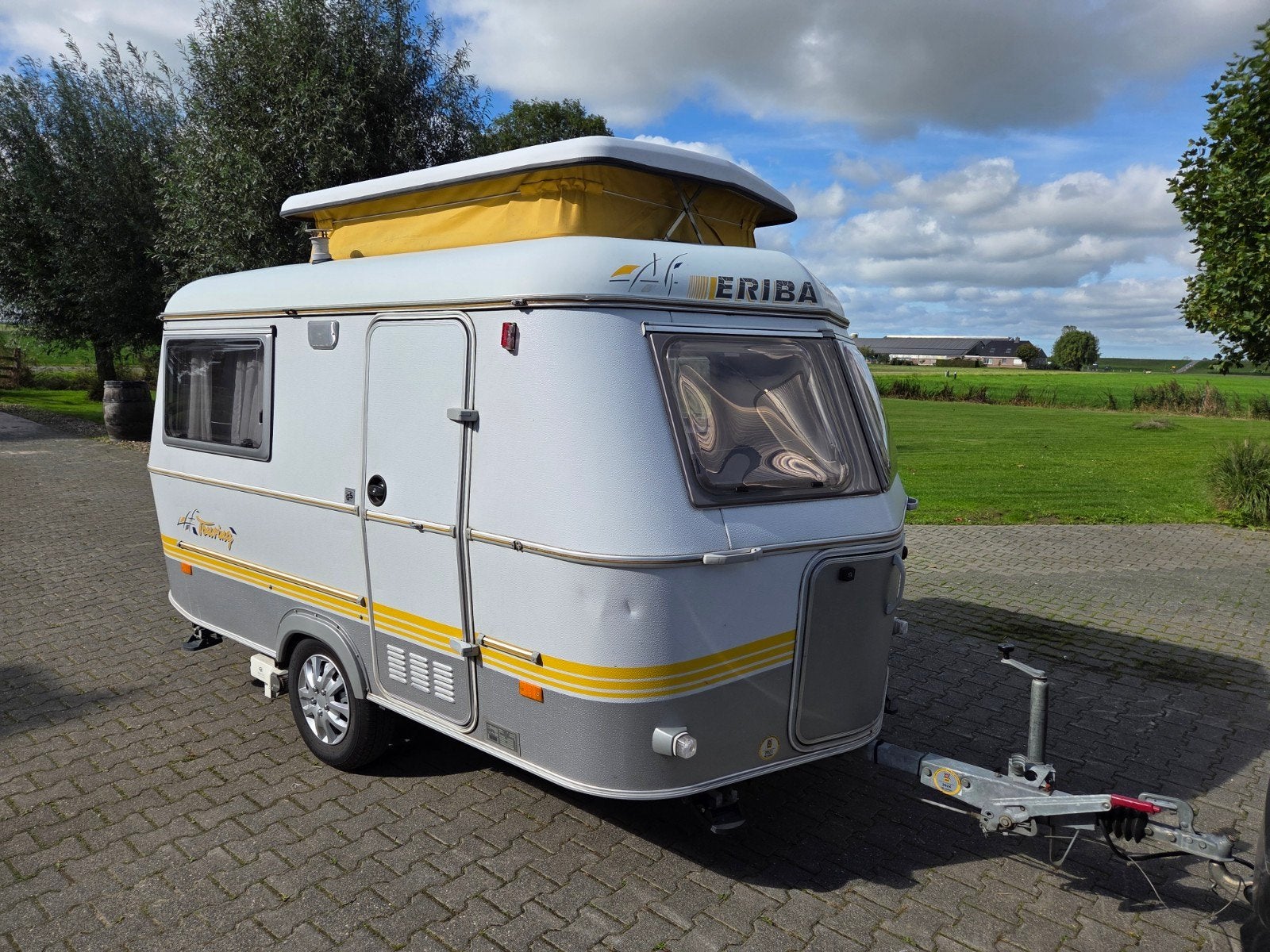 Eriba Touring Familia 310 BS,1999,vol aut. mover,luifel, Standaardzit, Tot en met 3, Particulier, Eriba
