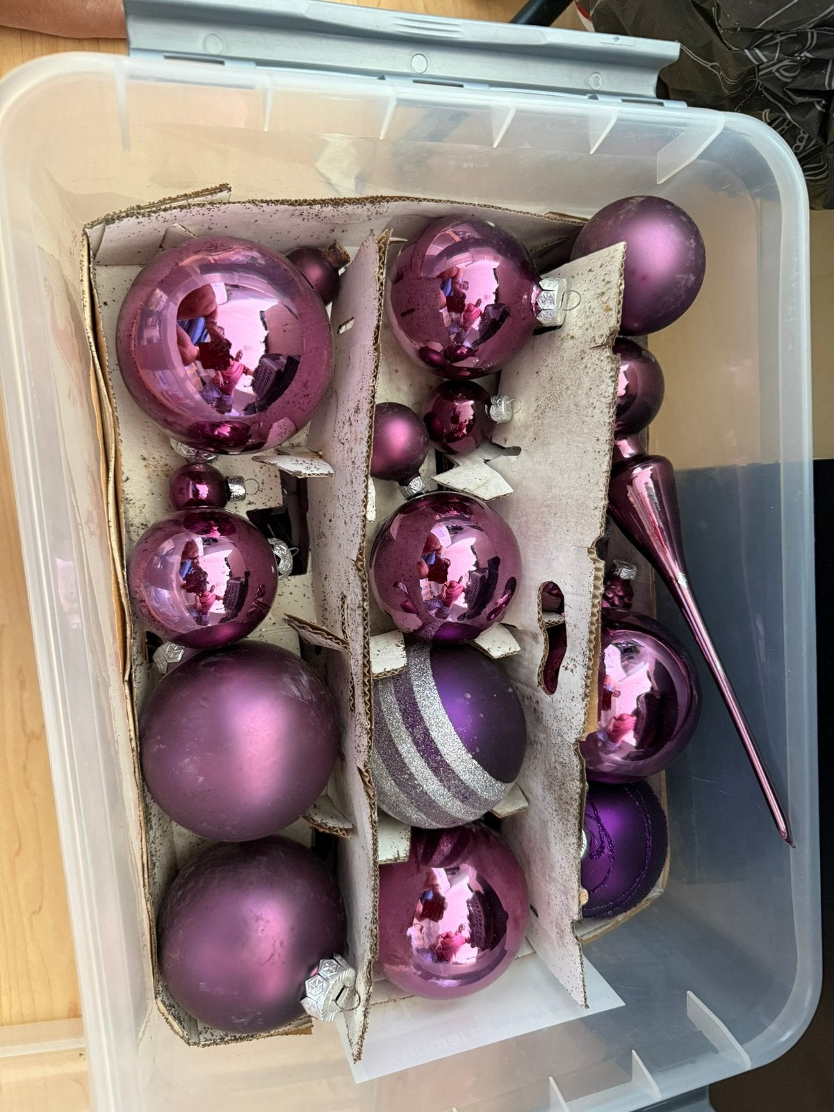 Paarse kerstballen en slingers, Diversen, Ophalen, Zo goed als nieuw
