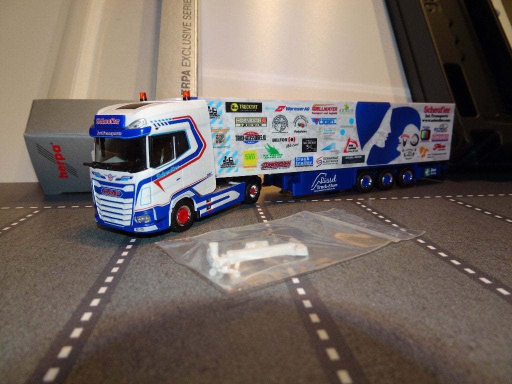 156 herpa 928823 daf xg scheufler russel truck show 1:87, Hobby en Vrije tijd, Ophalen of Verzenden, Nieuw, Bus of Vrachtwagen