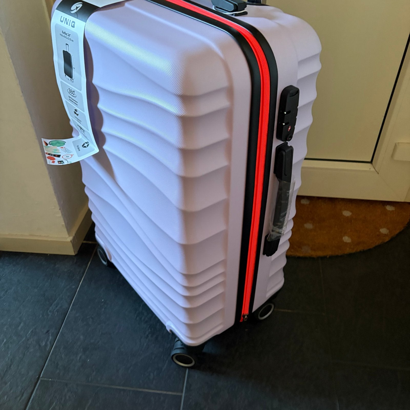 Nieuwe UNIQ Koffer 24" - Lichtgewicht & Duurzaam, Hard kunststof, 35 tot 45 cm, Ophalen, 60 tot 70 cm