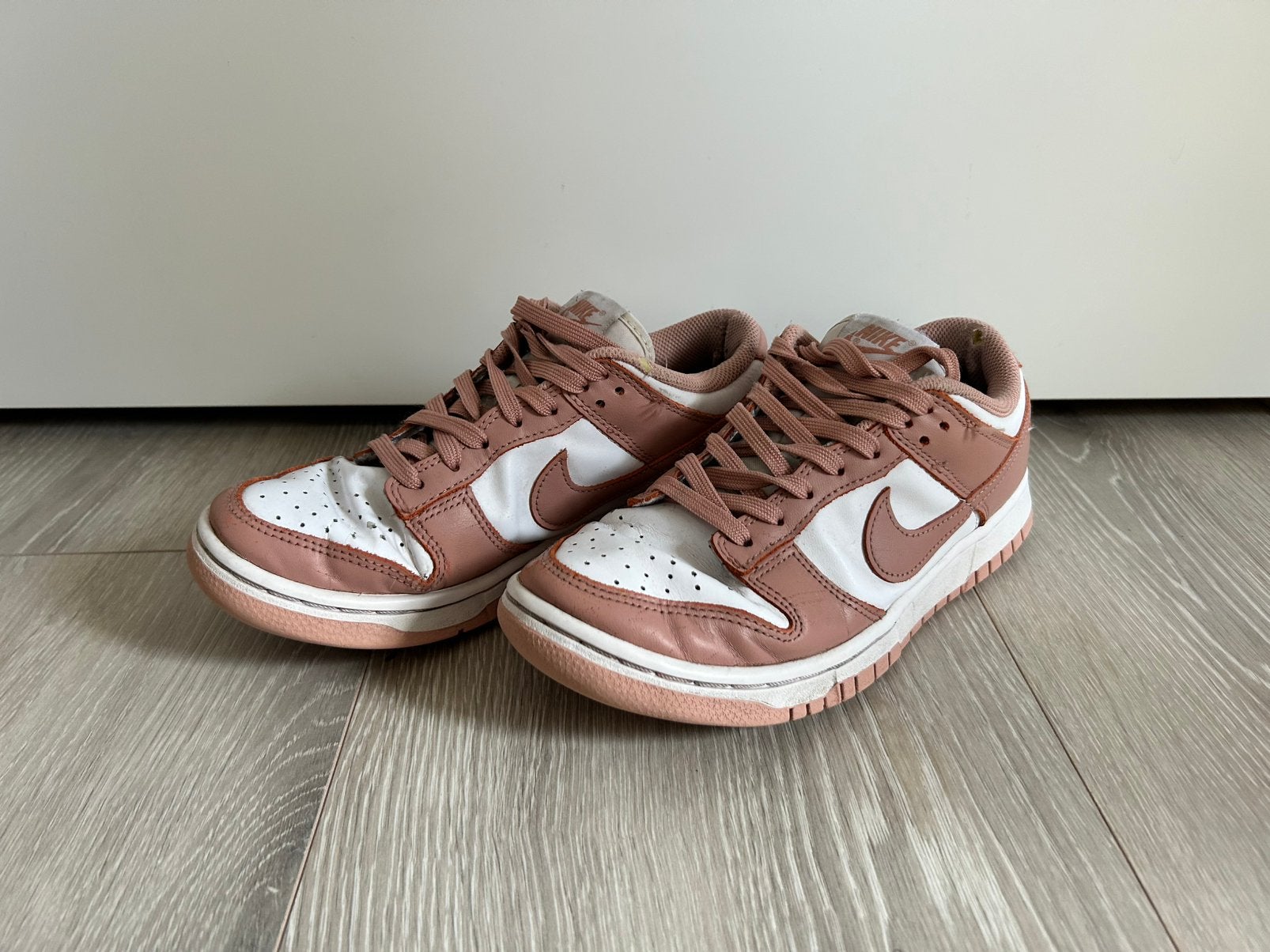 Nike Dunk Low Rose Whisper sneakers maat 38,5, Ophalen of Verzenden, Sneakers of Gympen, Roze, Gedragen