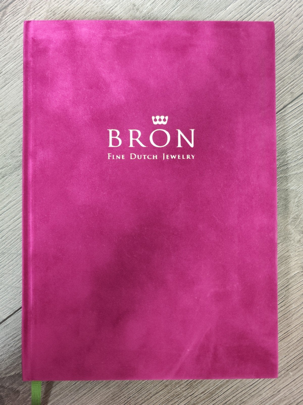 Bron Fine Dutch Jewelry - Heleen Bron | Jubileumboek, Boeken, Ophalen of Verzenden, Overige onderwerpen