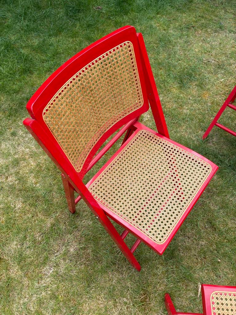 Set van 4 vintage rode klapstoelen met rotan zitting, Ophalen of Verzenden