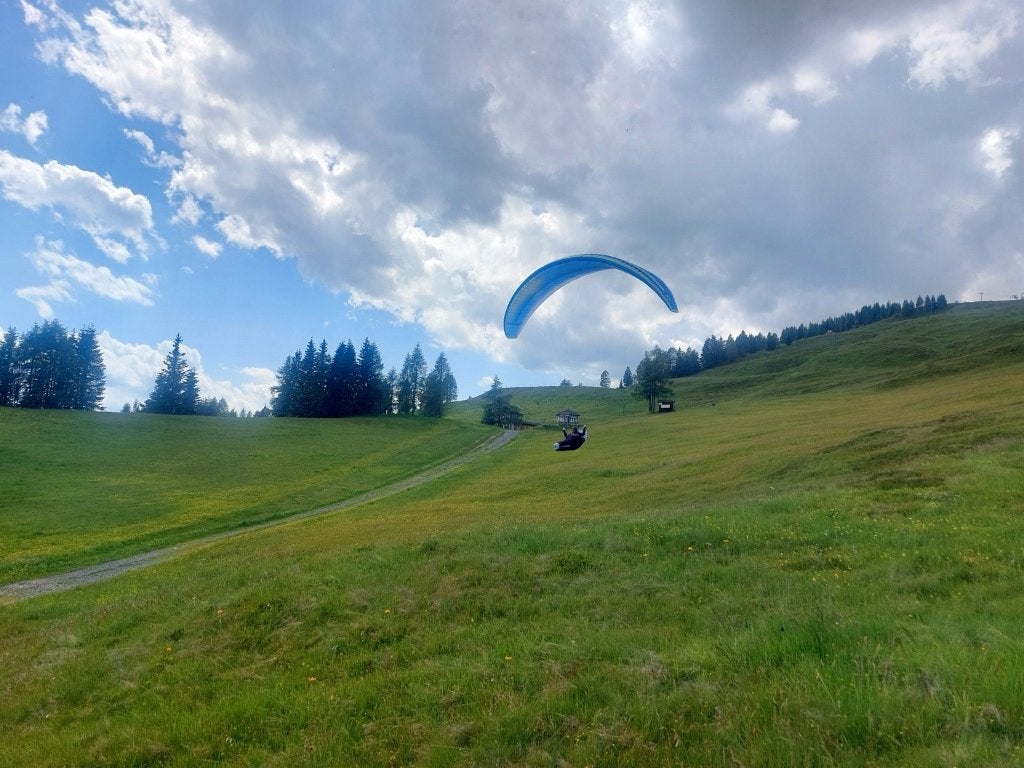 Swing Stellar RS ML | 2025 | 30 vlieguren | Nieuwstaat, Sport en Fitness, Zweefvliegen en Paragliding, Ophalen, Zo goed als nieuw