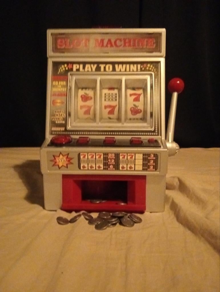 Slotmachine in goede staat - Speelplezier gegarandeerd!, Verzamelen, Overige munten, Ophalen of Verzenden, Gebruikt