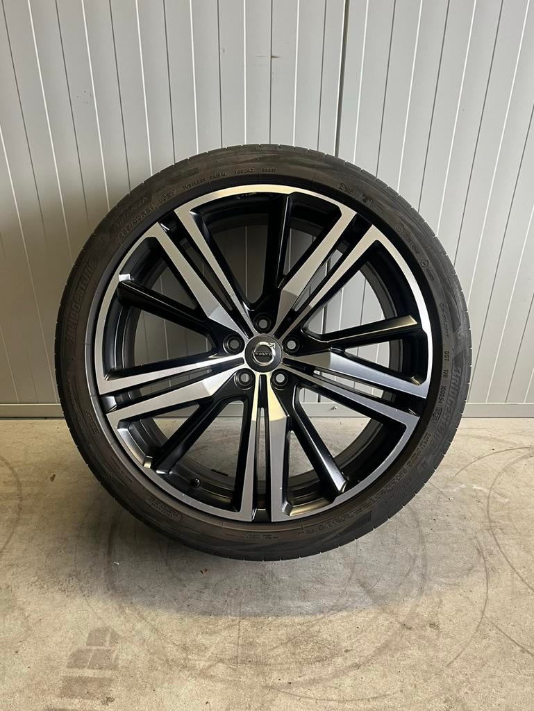 🚗 Volvo XC60 - R-Design - 21 inch - Zomer, Auto-onderdelen, Banden en Velgen, Gebruikt, 255 mm, Banden en Velgen, Personenwagen