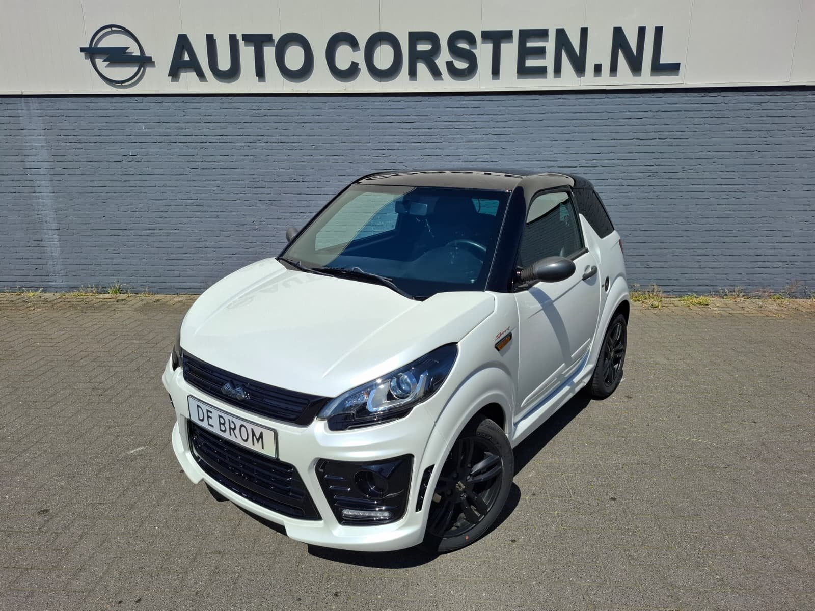 Ligier Brommobiel JS50 C Sport Young Sun Automaat Leder Lmv, Gebruikt, Mariastraat 64
5738AK  MARIAHOUT, NL, Ligier, Auto Corsten BV