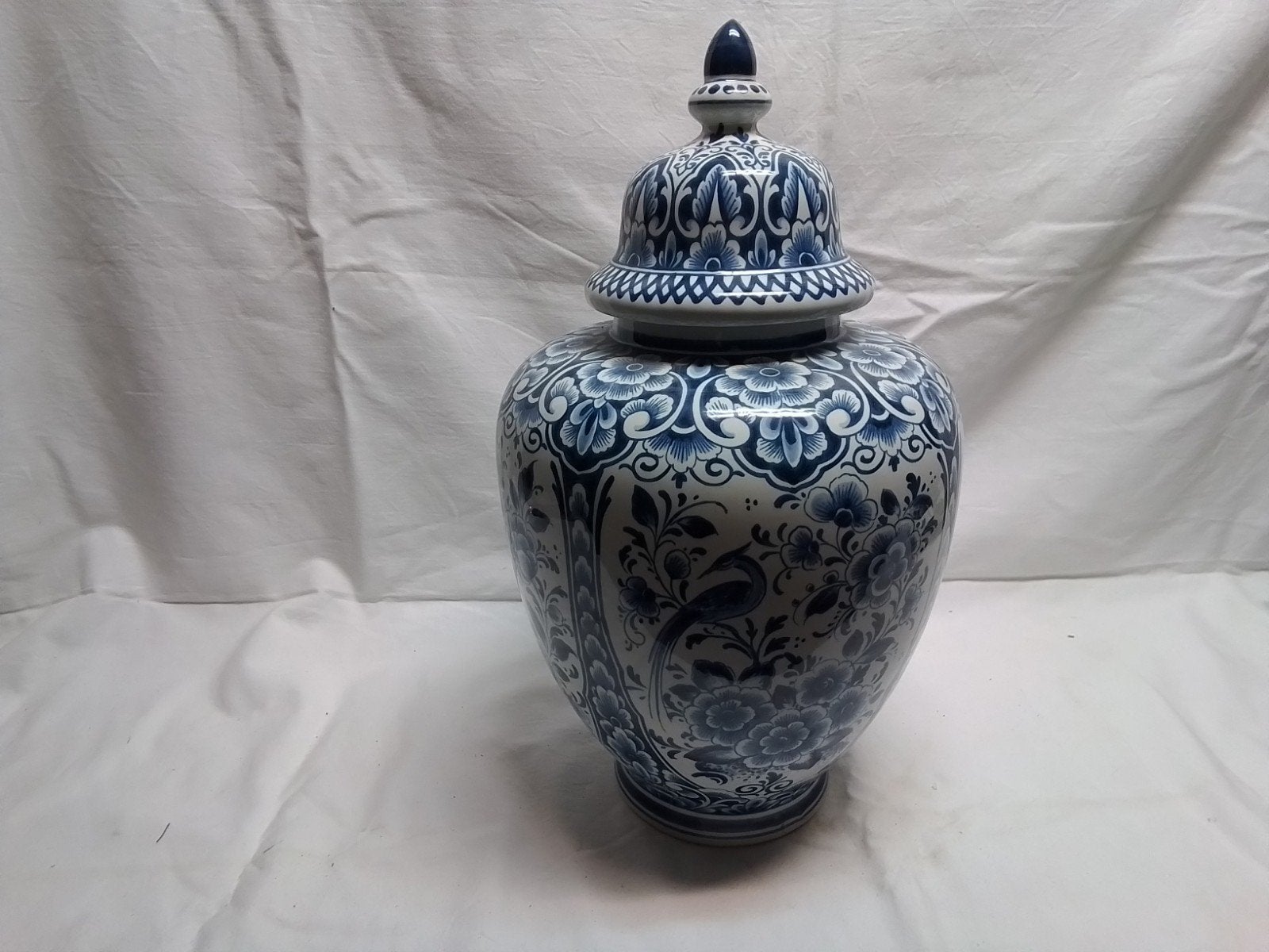 Grote Delfts Blauwe Vaas met Deksel - Bloem- en Vogelmotief, Antiek en Kunst, Ophalen of Verzenden
