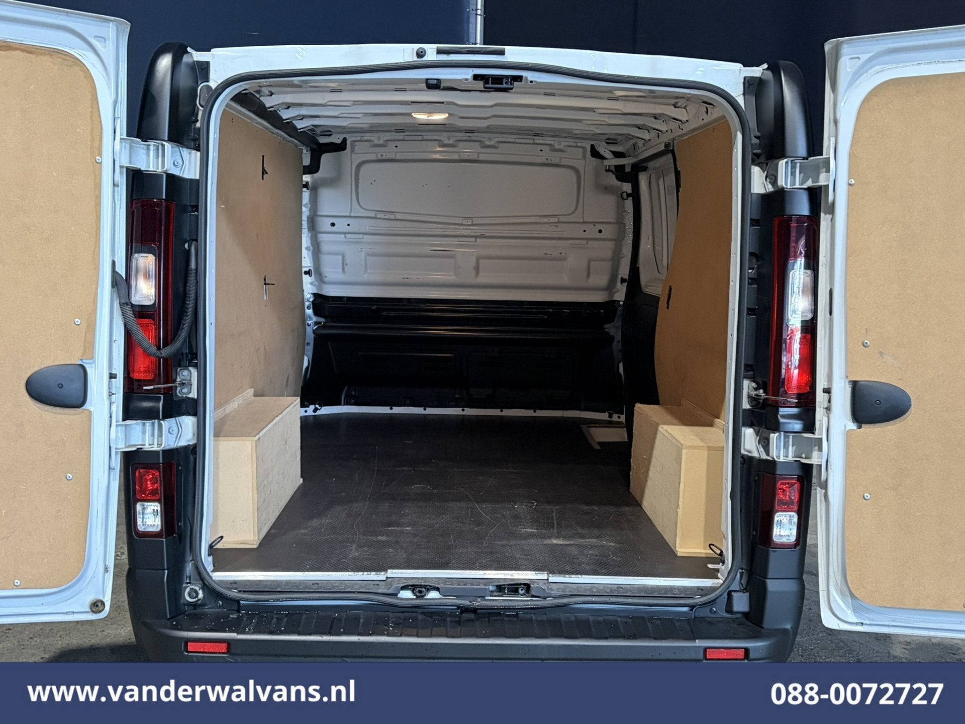 Renault Trafic 2.0 Blue dCi 131pk L2H1 Euro6 Airco | LED | C, Voorwielaandrijving, Gebruikt, Euro 6, 4 cilinders