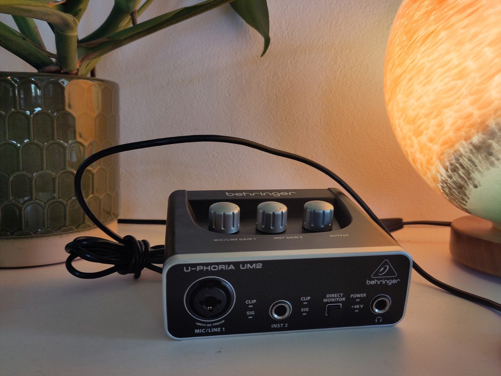 Behringer U-Phoria UM2 Audio Interface, Ophalen of Verzenden, Zo goed als nieuw, Minder dan 5 kanalen, Microfooningang