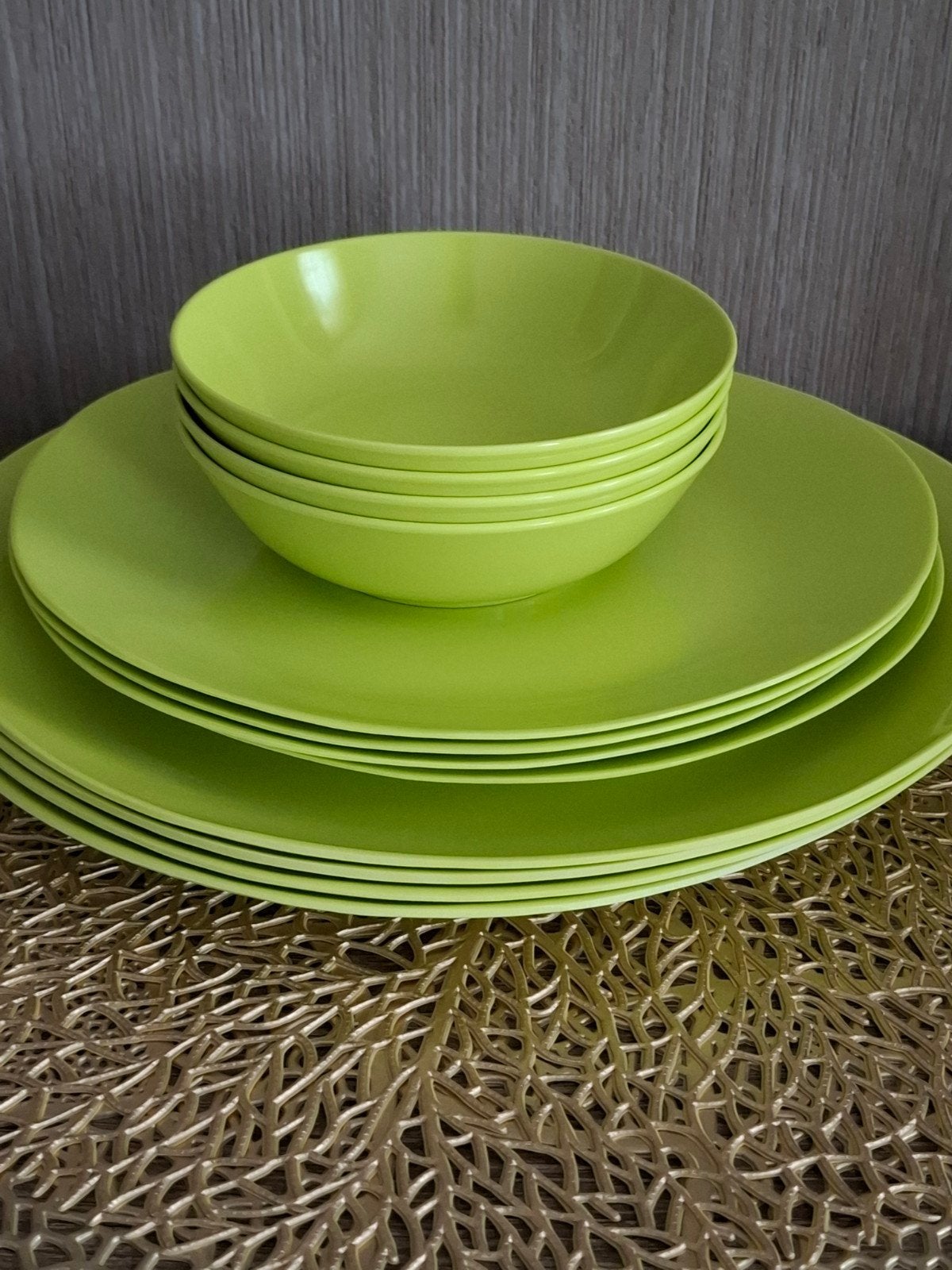Bijenkorf Melamine Servies - Groen (Borden & Kommen), Kunststof, Overige merken, Ophalen of Verzenden, Zo goed als nieuw