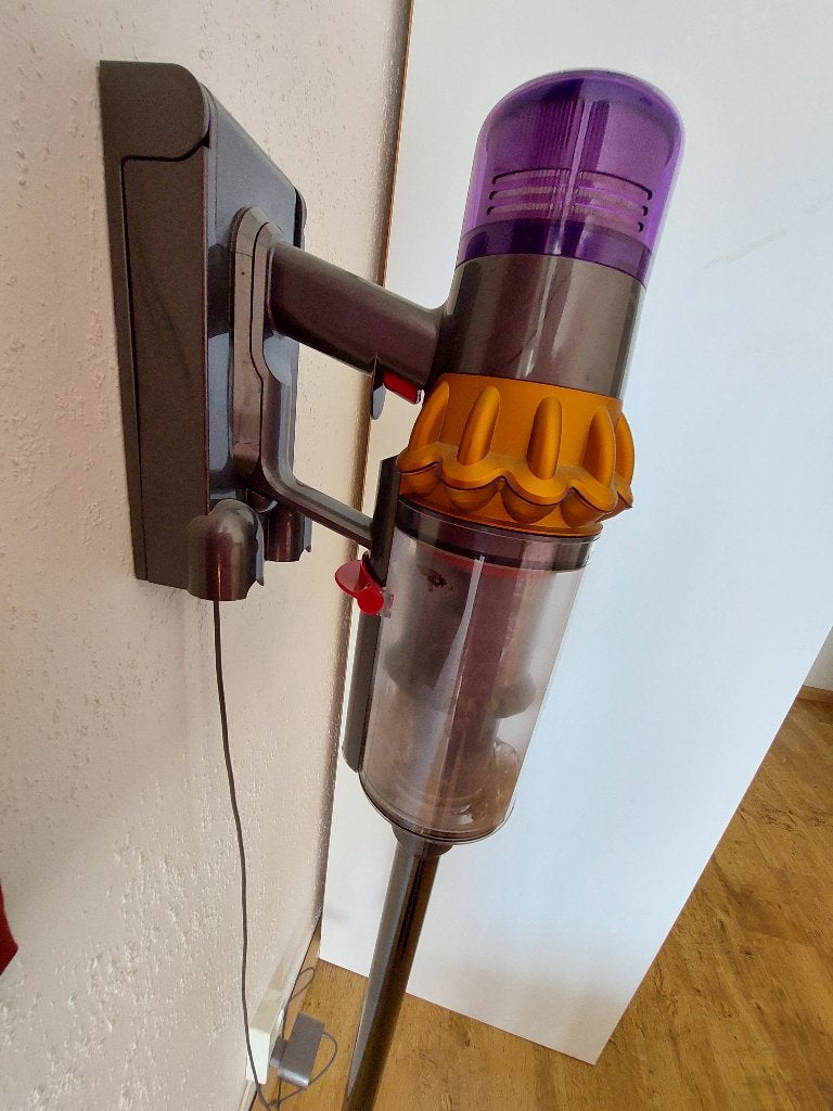 dyson steelstofzuiger V15 met dweil functie, Witgoed en Apparatuur, Ophalen, Gebruikt, Inclusief accessoires, Dyson