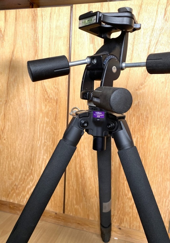 Manfrotto balhoofd met Velbon carbon onderstel, Ophalen, Driepoot, Zo goed als nieuw, 175 cm of meer